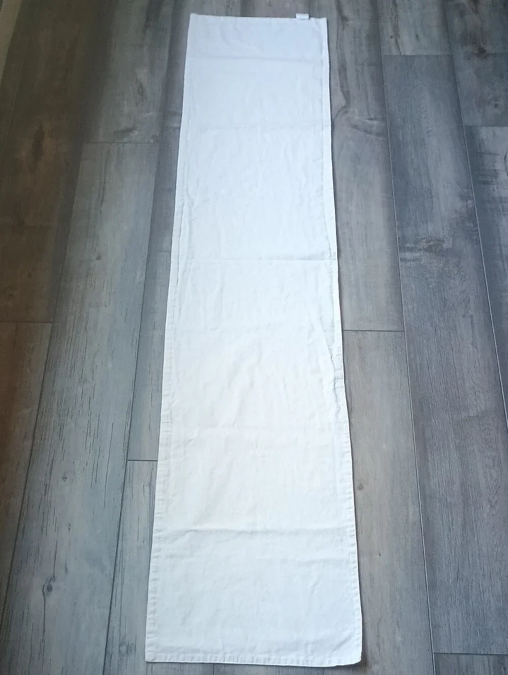 Able Tree Pattern Table Runner in White, Brown, Gold
